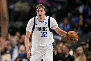 文胖：弗拉格接连两场表现胜过字母哥&亚历山大 两人合计4座MVP